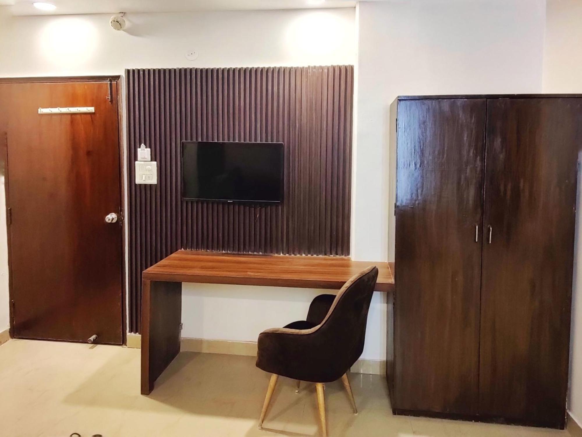 Airport Hotel The Terminal New Delhi Ngoại thất bức ảnh