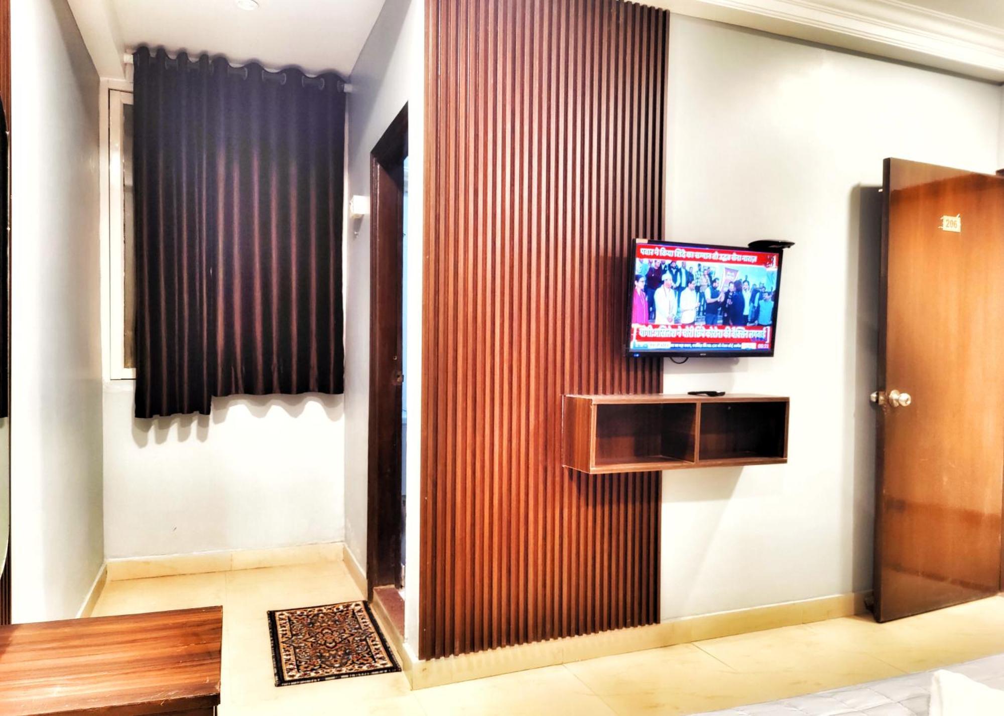 Airport Hotel The Terminal New Delhi Ngoại thất bức ảnh
